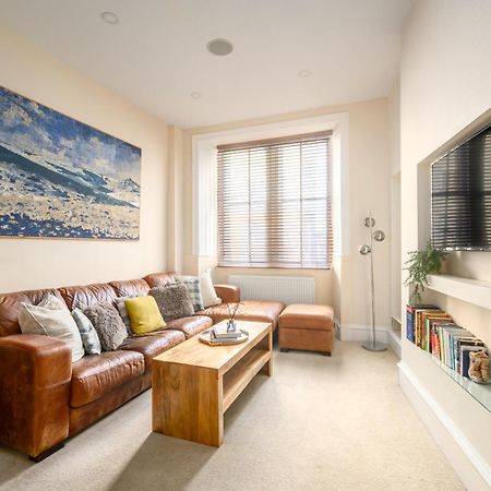 Stylish & Central 2Br Stockbridge Gem เอดินบะระ ภายนอก รูปภาพ